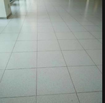 無邊防靜電地板